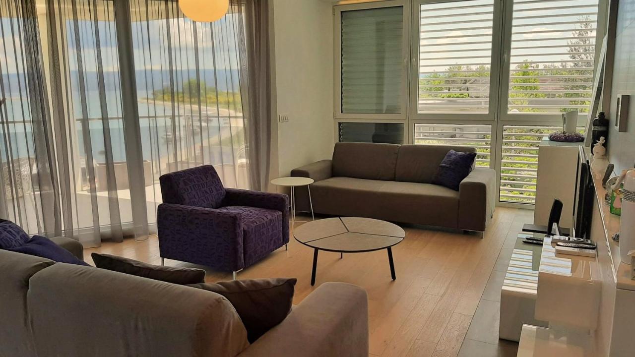 Apartment Iva Omis Bagian luar foto