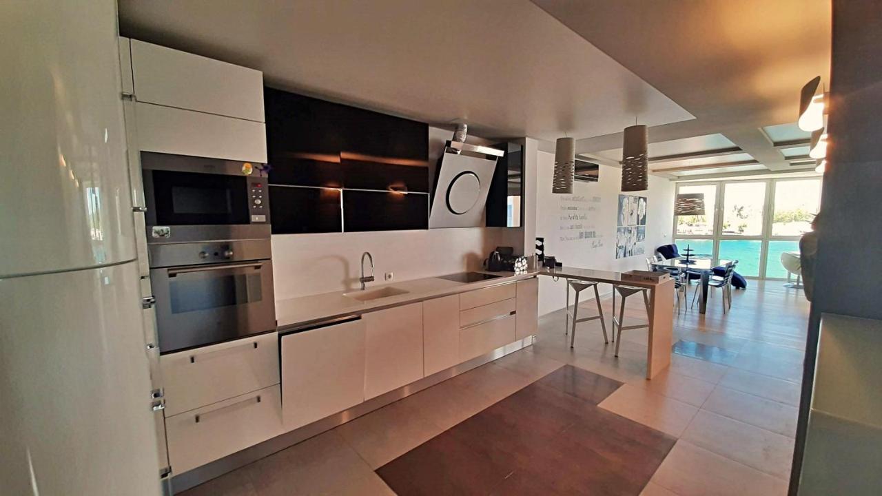 Apartment Iva Omis Bagian luar foto