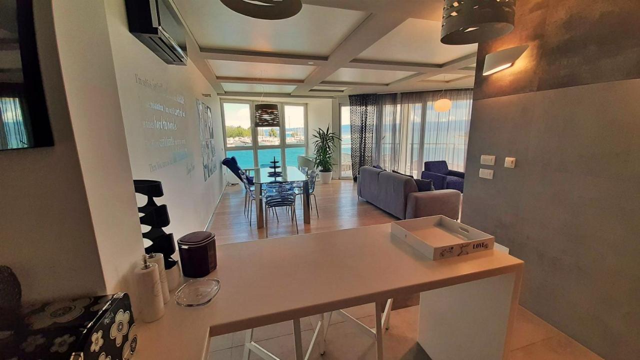 Apartment Iva Omis Bagian luar foto