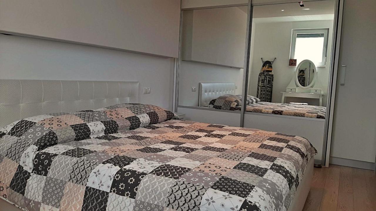 Apartment Iva Omis Bagian luar foto