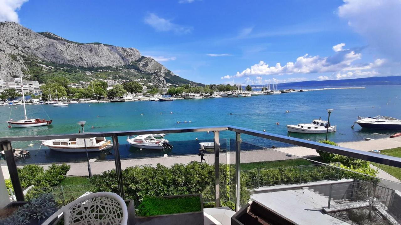 Apartment Iva Omis Bagian luar foto